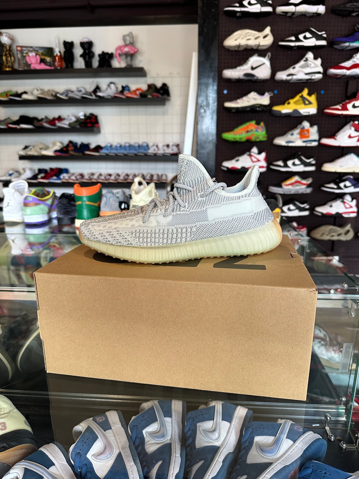 YEEZY 350 YESHAYA SIZE 8 DS