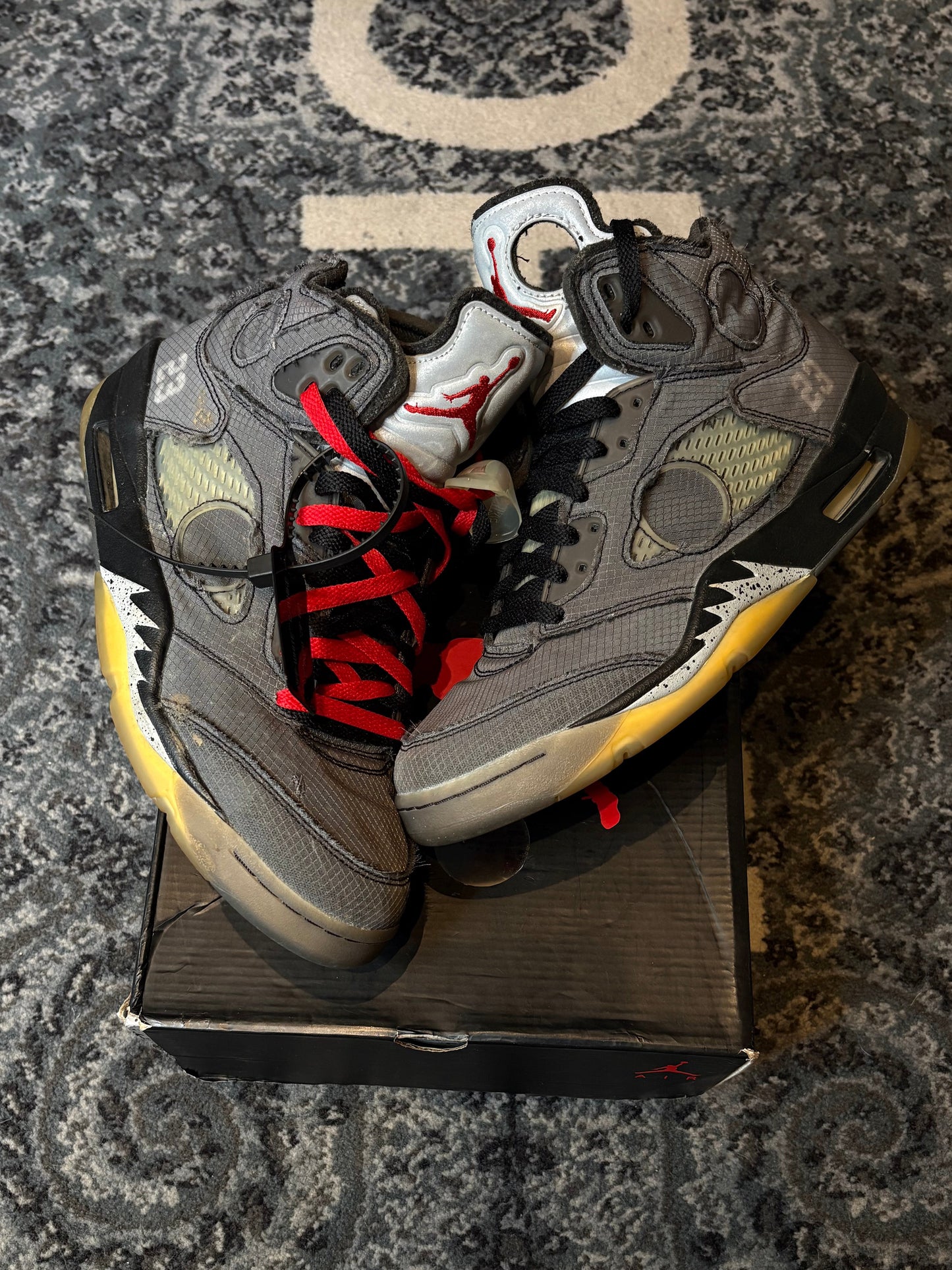 Jordan 5 Retro “Off-White Muslin”Clean Og Size 9