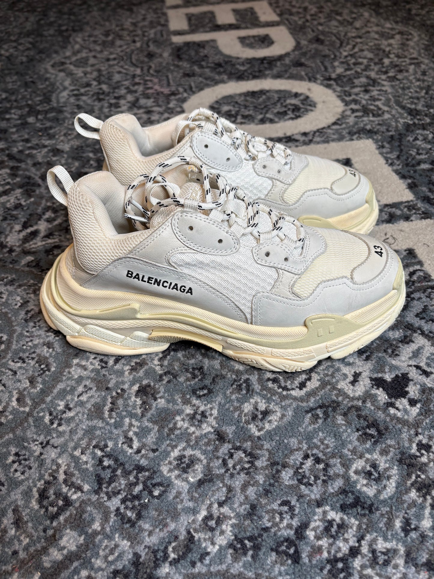 Balenciaga Triple S “White” Clean Nb Size 10(43 EU)