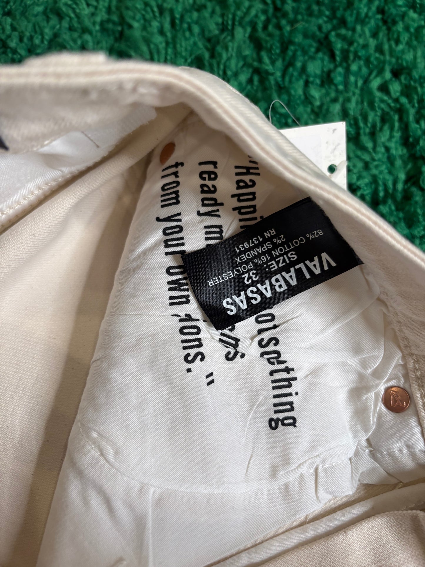 Valabasas Jeans White DS Size 32