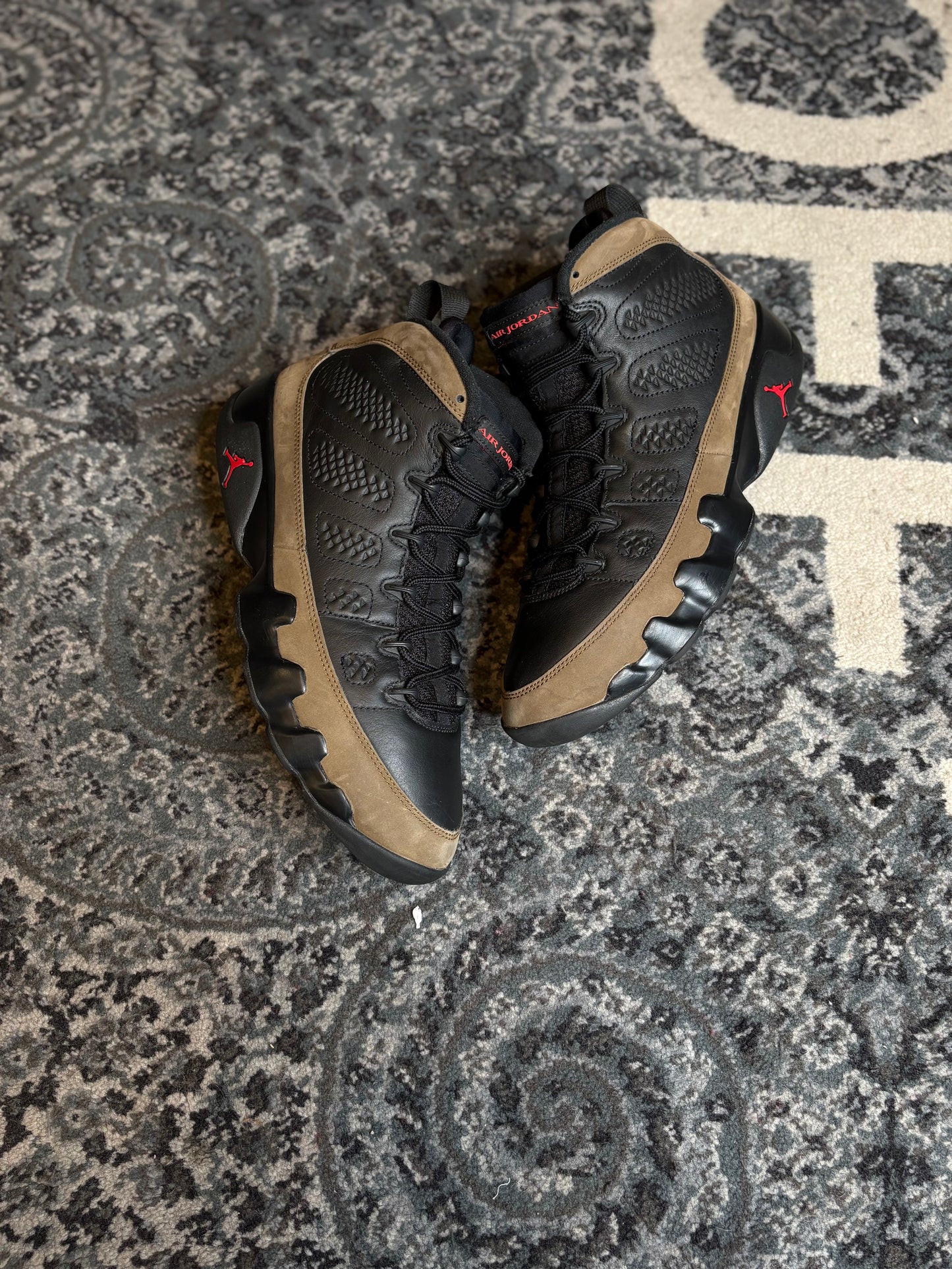 Jordan 9 Retro “Olive” Clean Nb Size 11