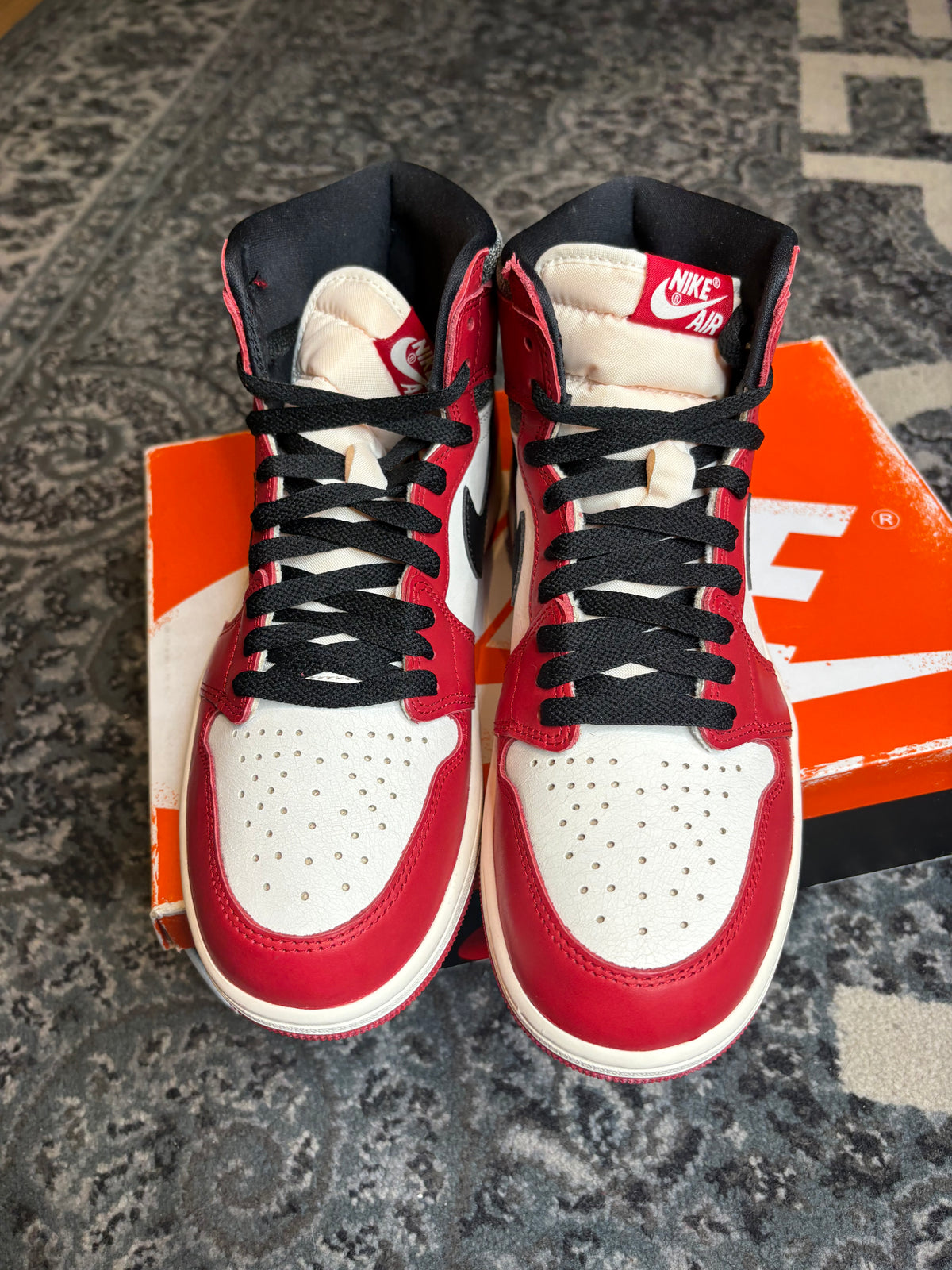 Jordan 1 Retro “Lost and Found” Clean Og Size 9.5