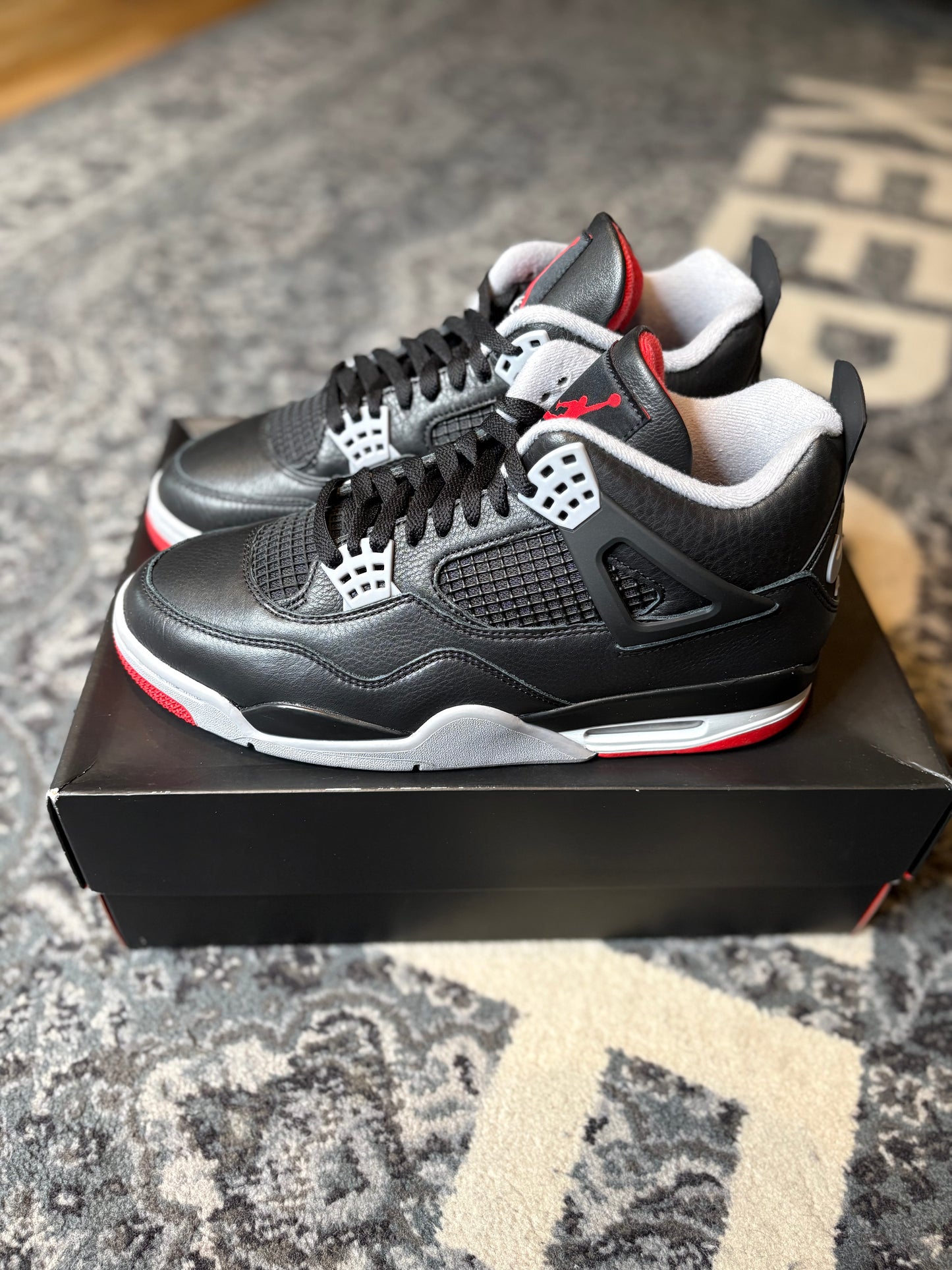 Jordan 4 Retro “Reimagined Bred” CLEAN OG SIZE 10