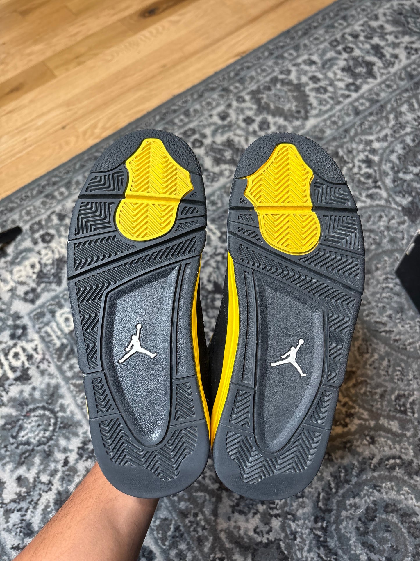Jordan 4 Retro “Thunder Yellow” Clean Og Size 7Y