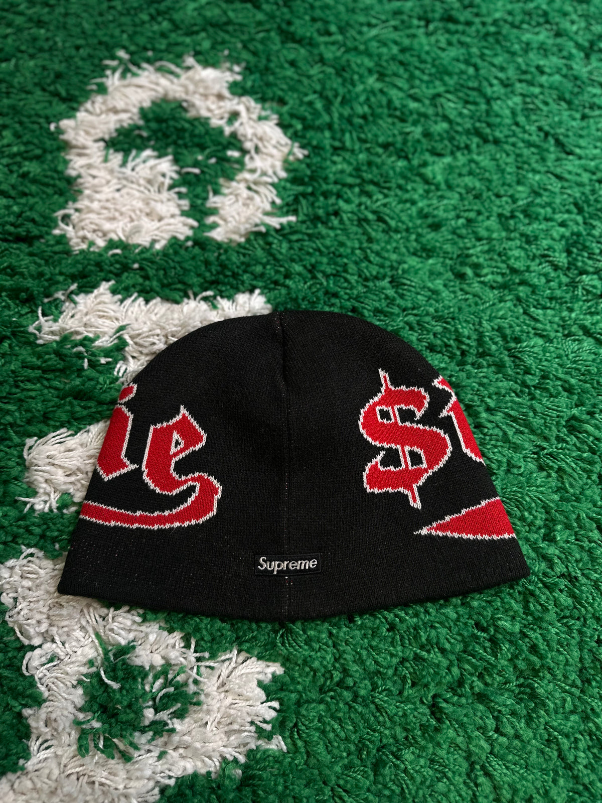 Supreme Black/Red Beanie