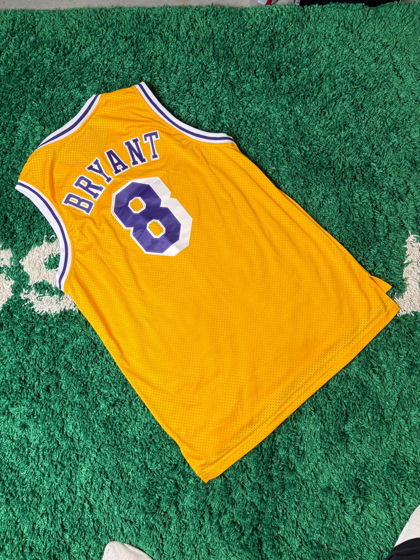 Adidas Lakers Bryant Jersey Size XL