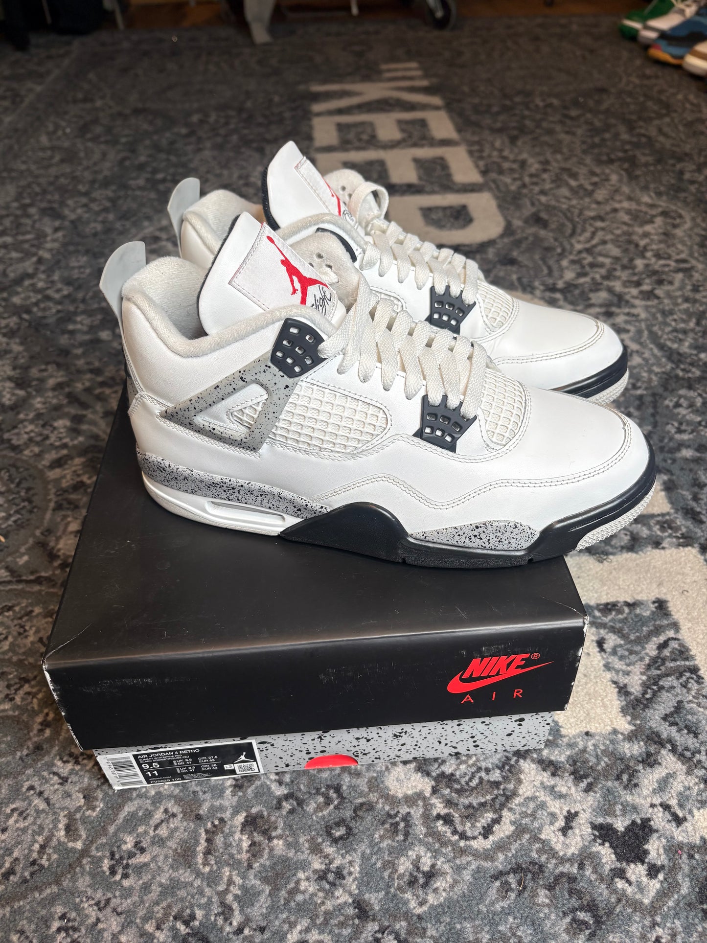 Jordan 4 Retro “White Cement” Clean Og Size 9.5