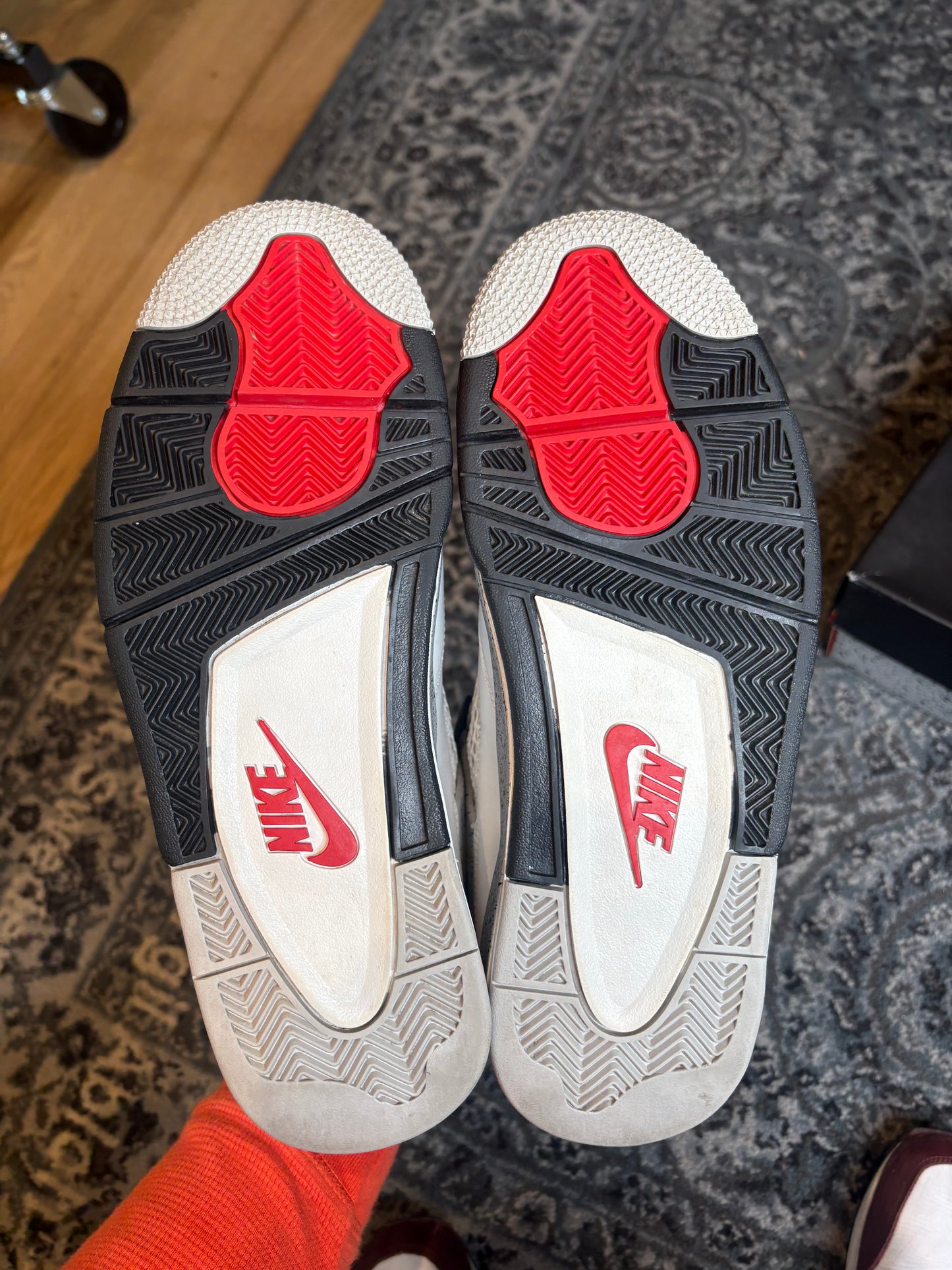 Jordan 4 Retro “White Cement” Clean Og Size 9.5