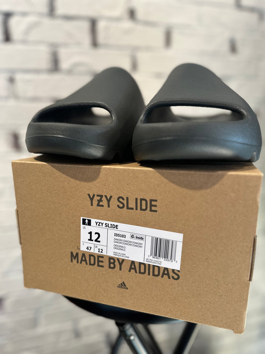 Yeezy Slide Onyx Sz 12 DS OG