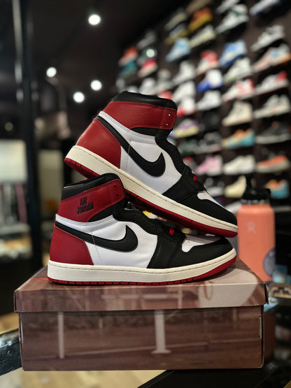 Jordan 1 Retro High OG Black Toe Reimagined DS OG Size 11.5