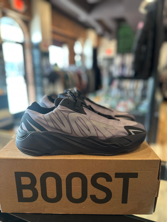 Yeezy 700 MNVN Sz. 13 Clean OG