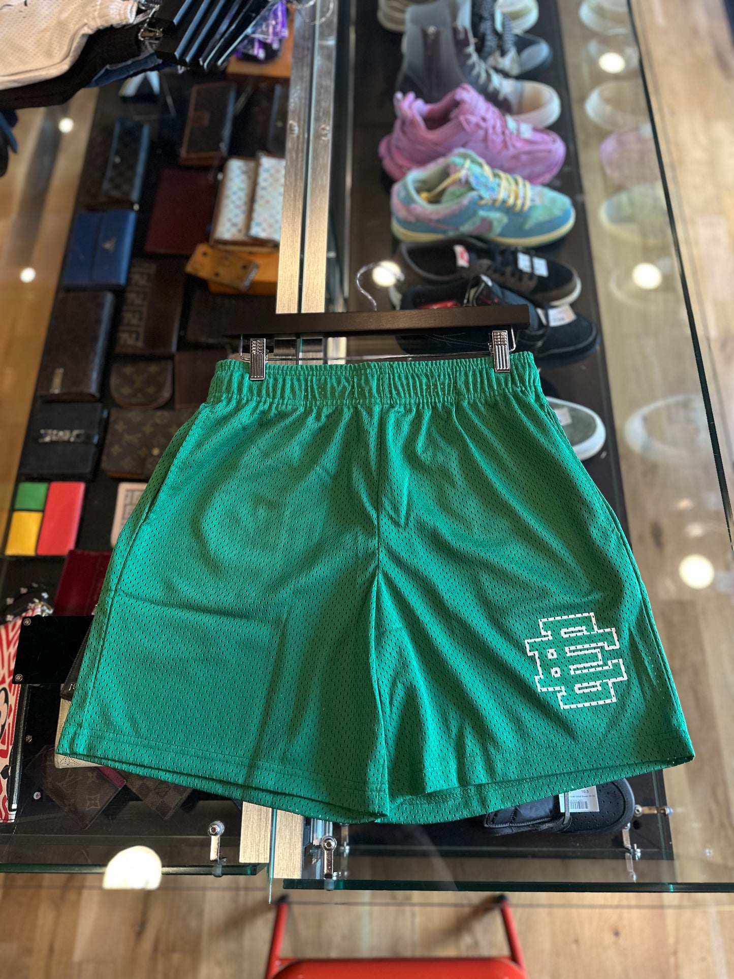Eric Emmanuel Shorts Green DS Size Small