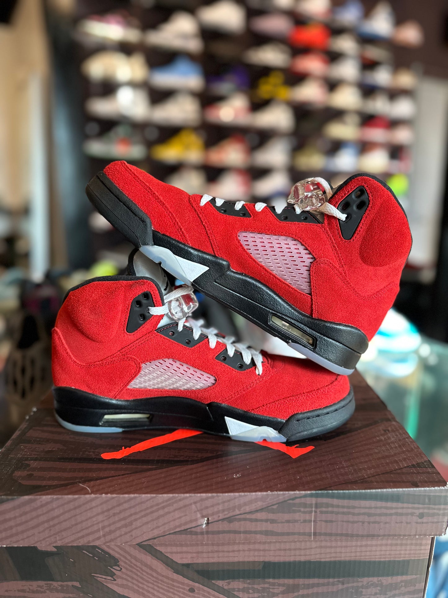 Jordan 5 Raging Bull Sz. 8.5 Clean OG