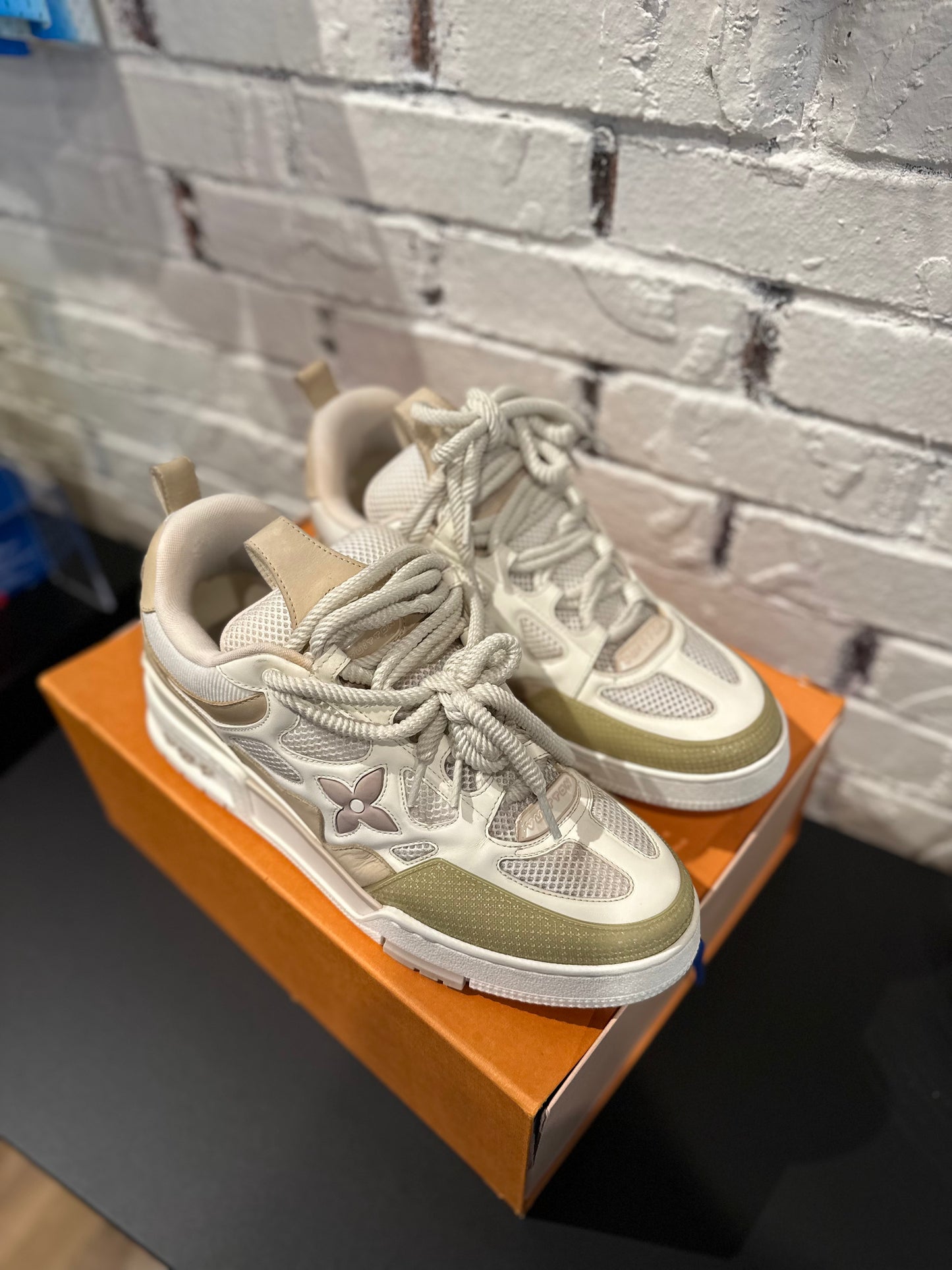 Louis Vuitton Sk8 White Clean OG Size 10LV (fits 11.5/12US)