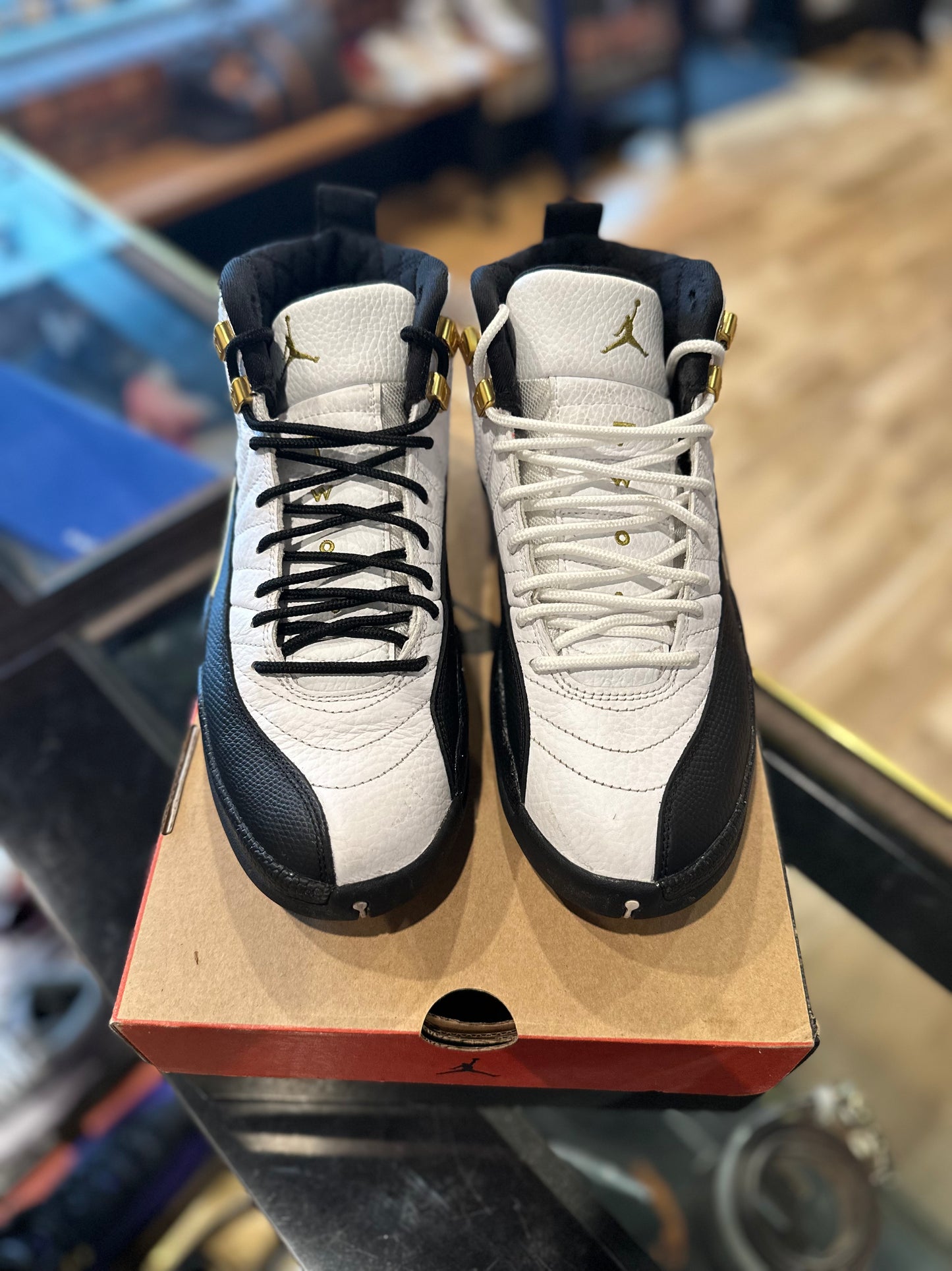 Jordan 12 Reverse Taxi Sz. 8 Clean OG