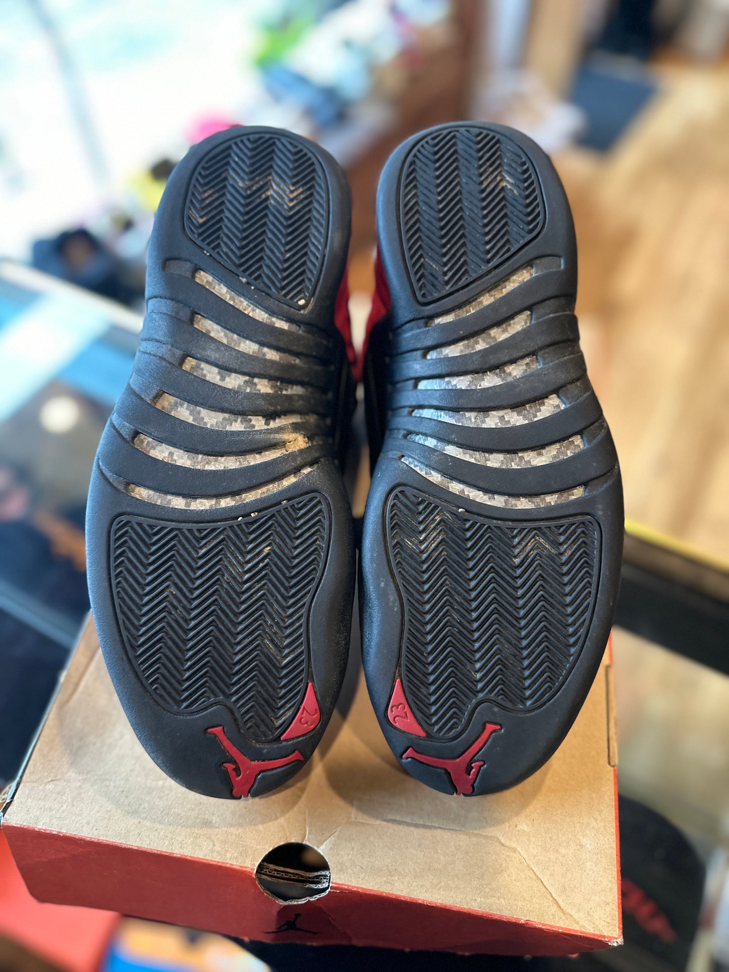 Jordan 12 Reverse Flu Sz. 11 Clean OG