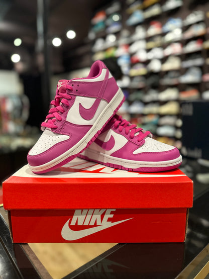 Dunk Low Active Fuchsia DS OG Size 6Y/7.5W