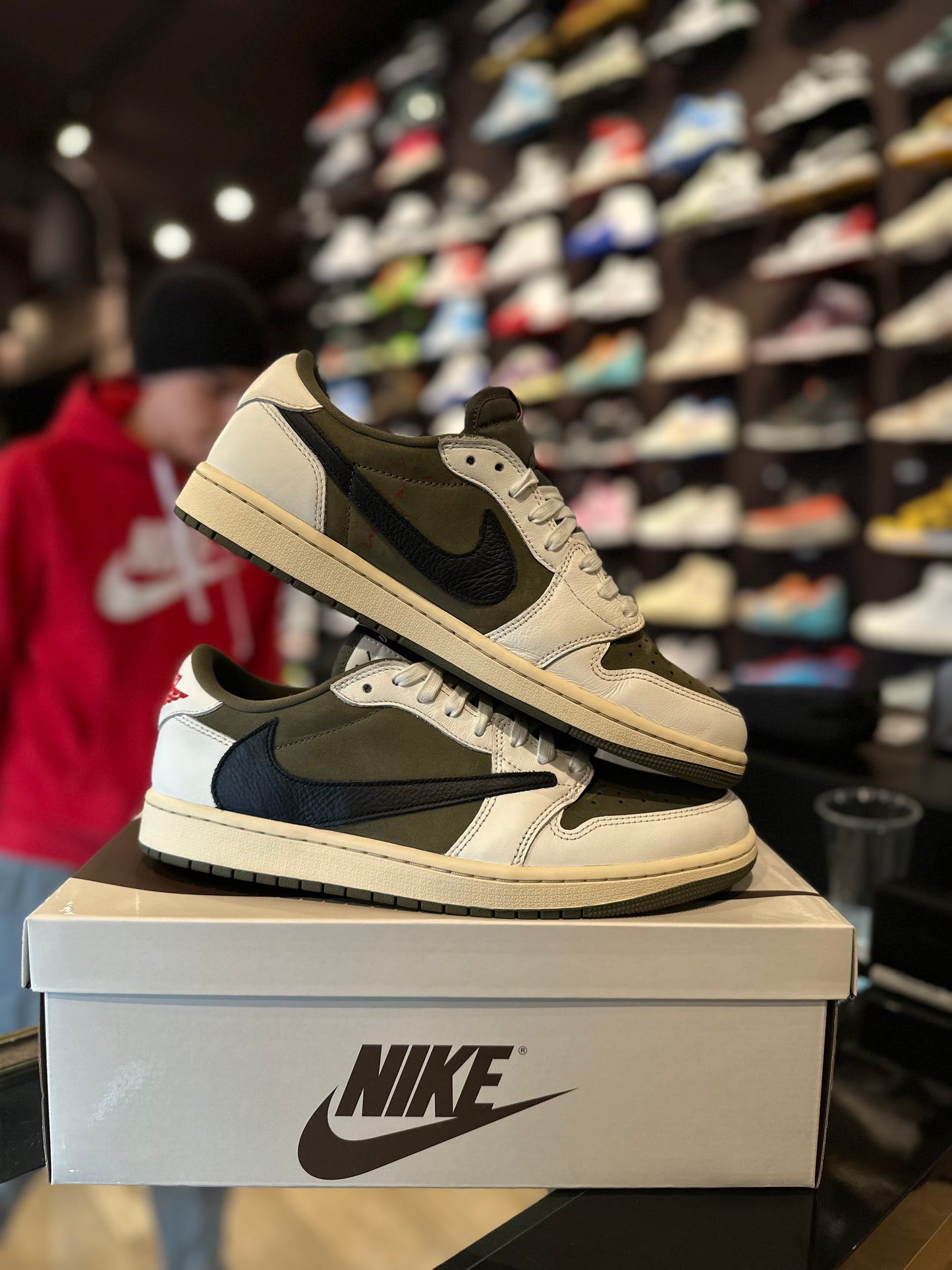 Jordan 1 Retro Low OG SP Travis Scott Medium Olive VNDS Size 10.5