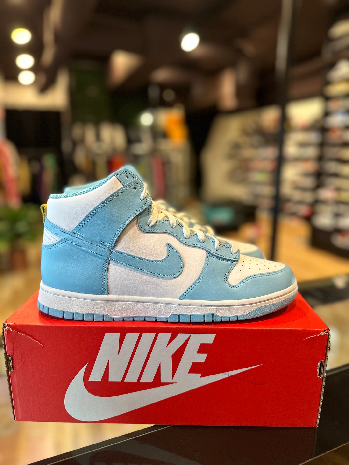 Ice Blue Dunk High Sz. 11 DS no box