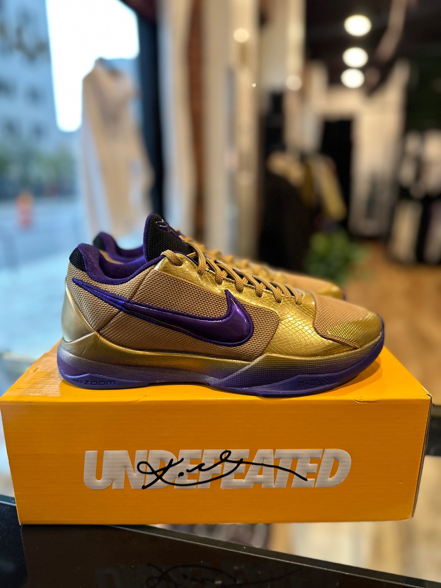 Kobe 5 Protro Hall of Fame Sz. 9 DS