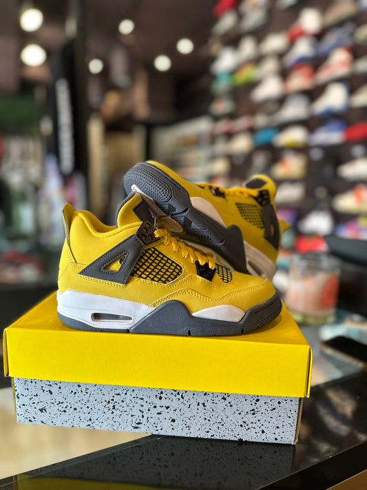 Jordan 4 Retro Lightning DS OG Size 4Y