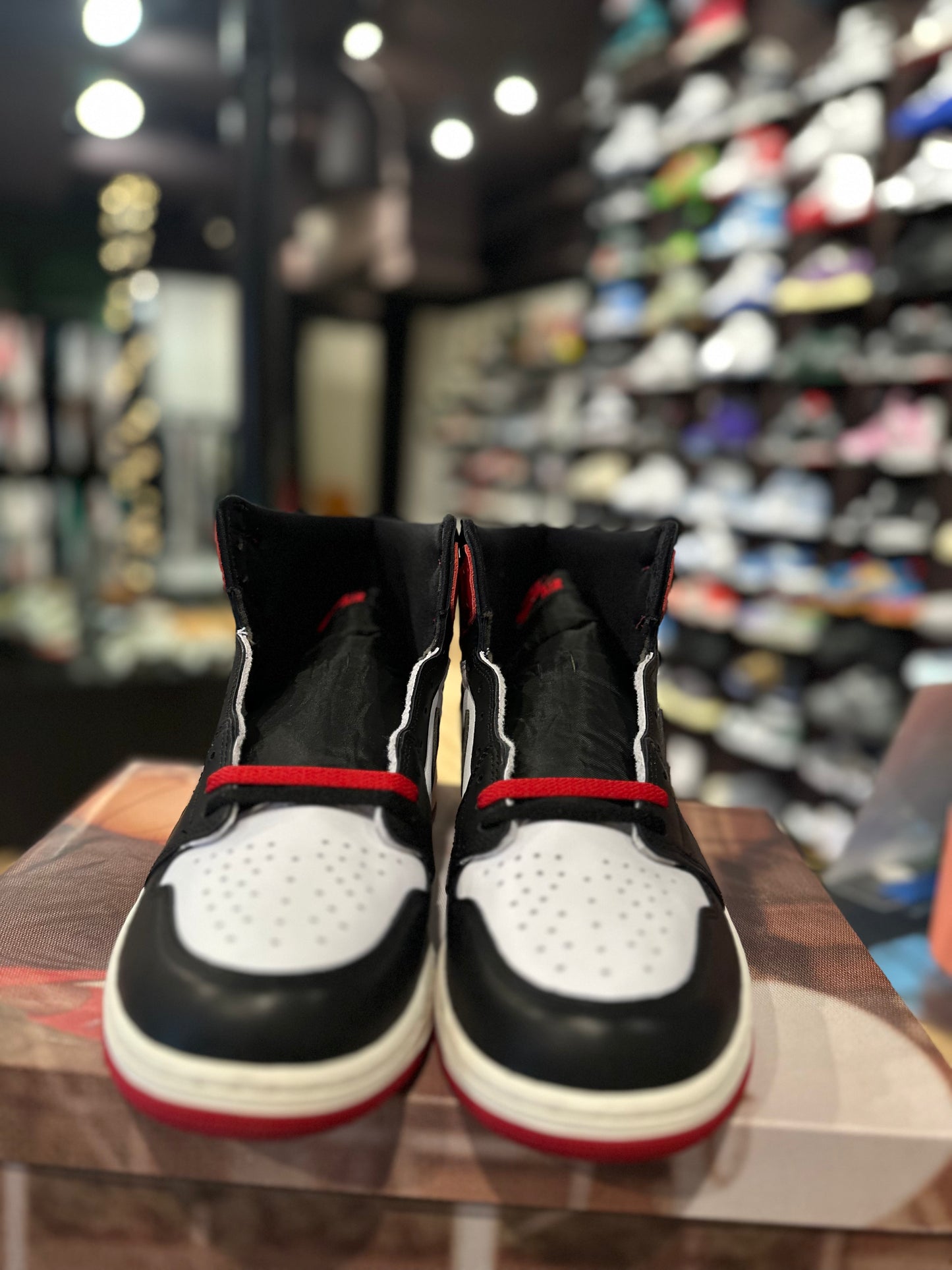 Jordan 1 Retro High OG Black Toe Reimagined DS OG Size 11.5