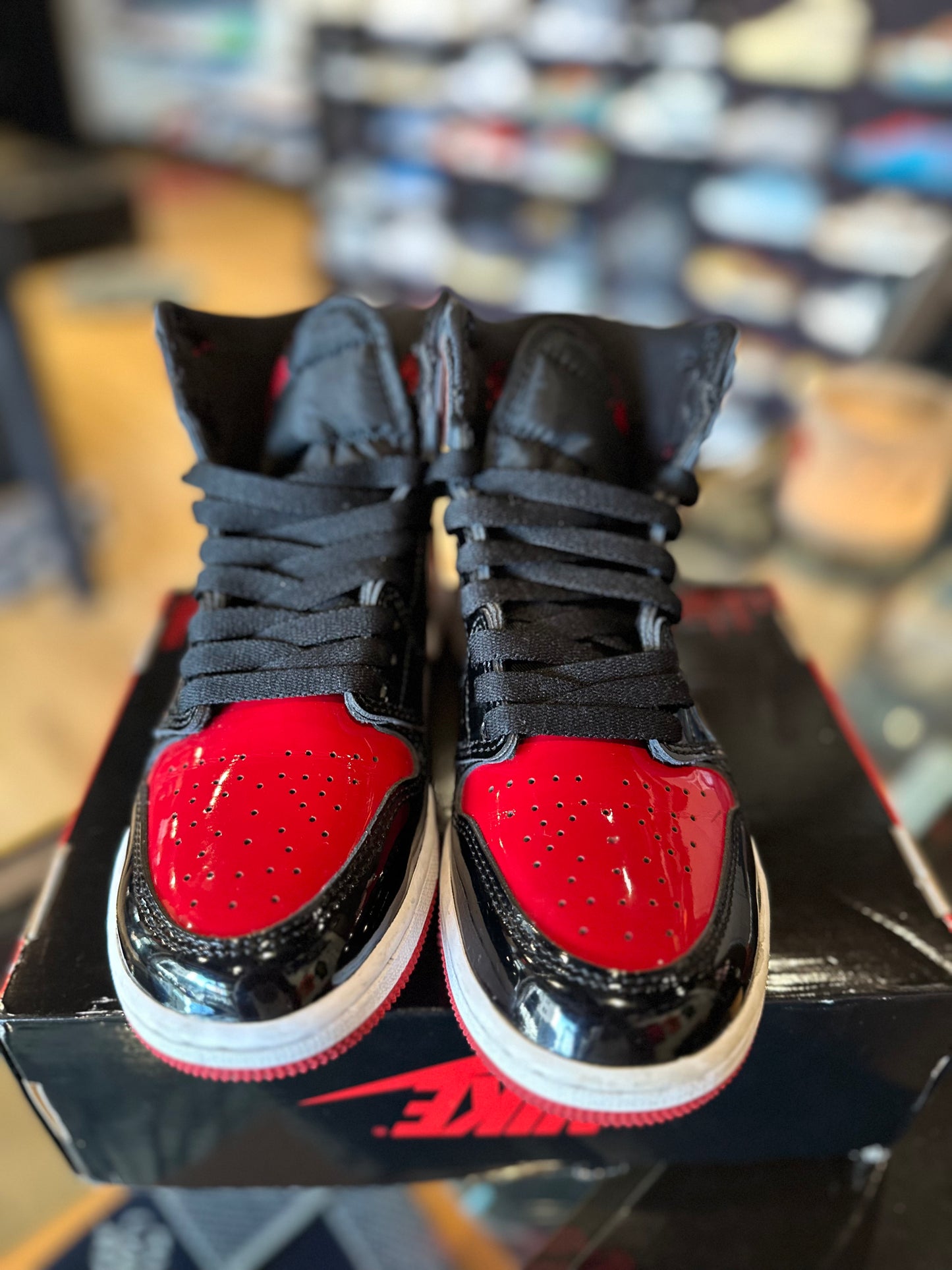 Jordan 1 Retro High OG Patent Bred Clean OG Size 5