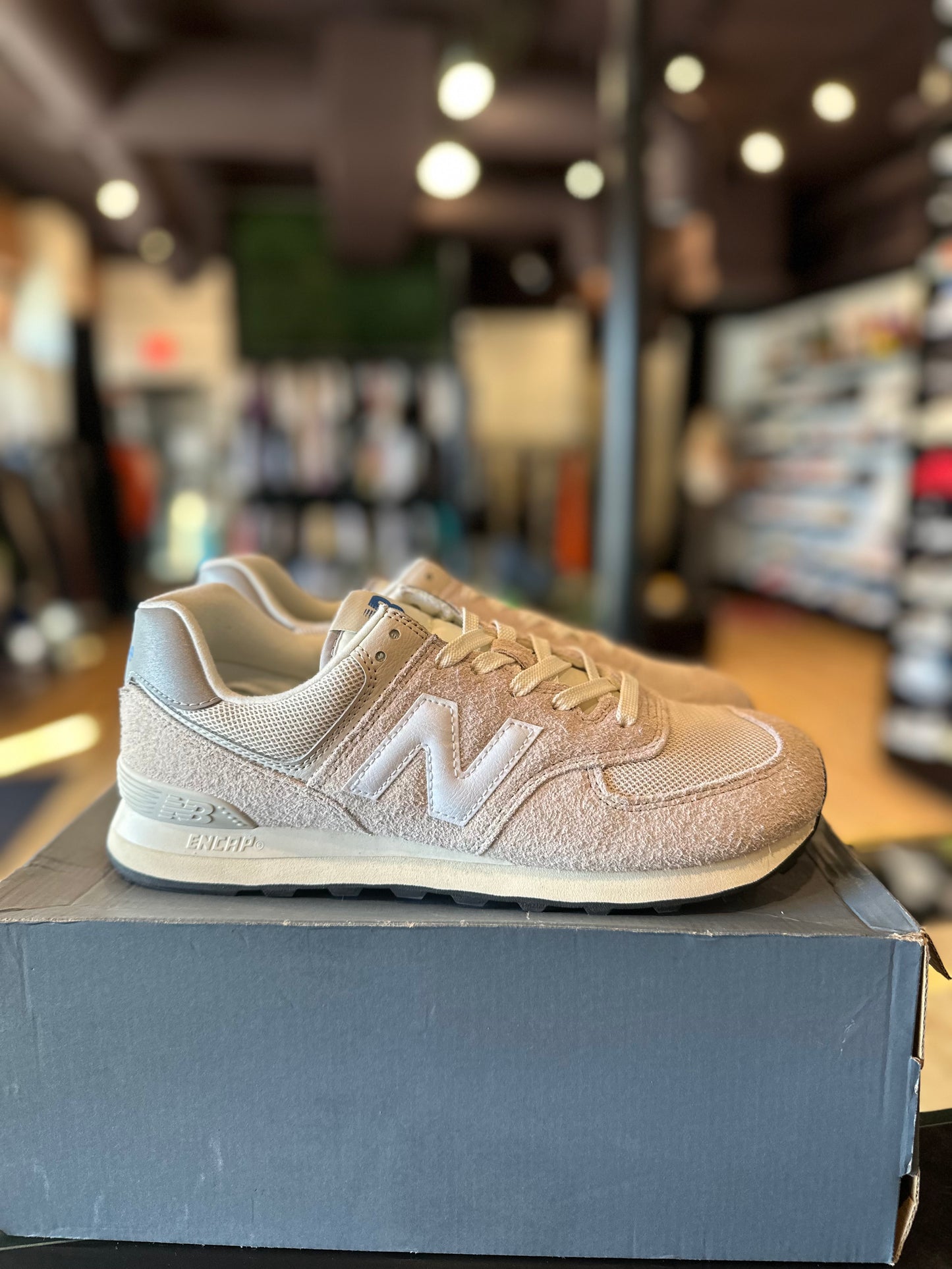 New Balance 574 Cream Sz. 10.5 Brand new