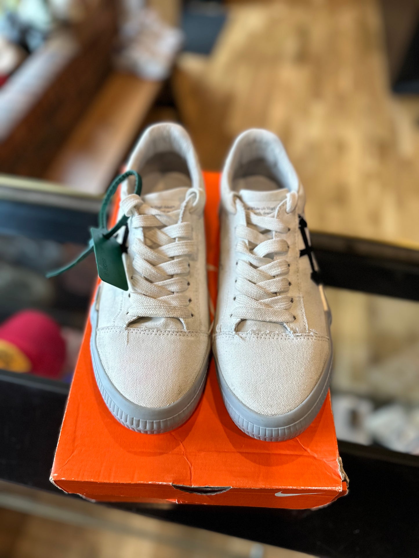 OW Vulc White Sz. 5M Clean NB