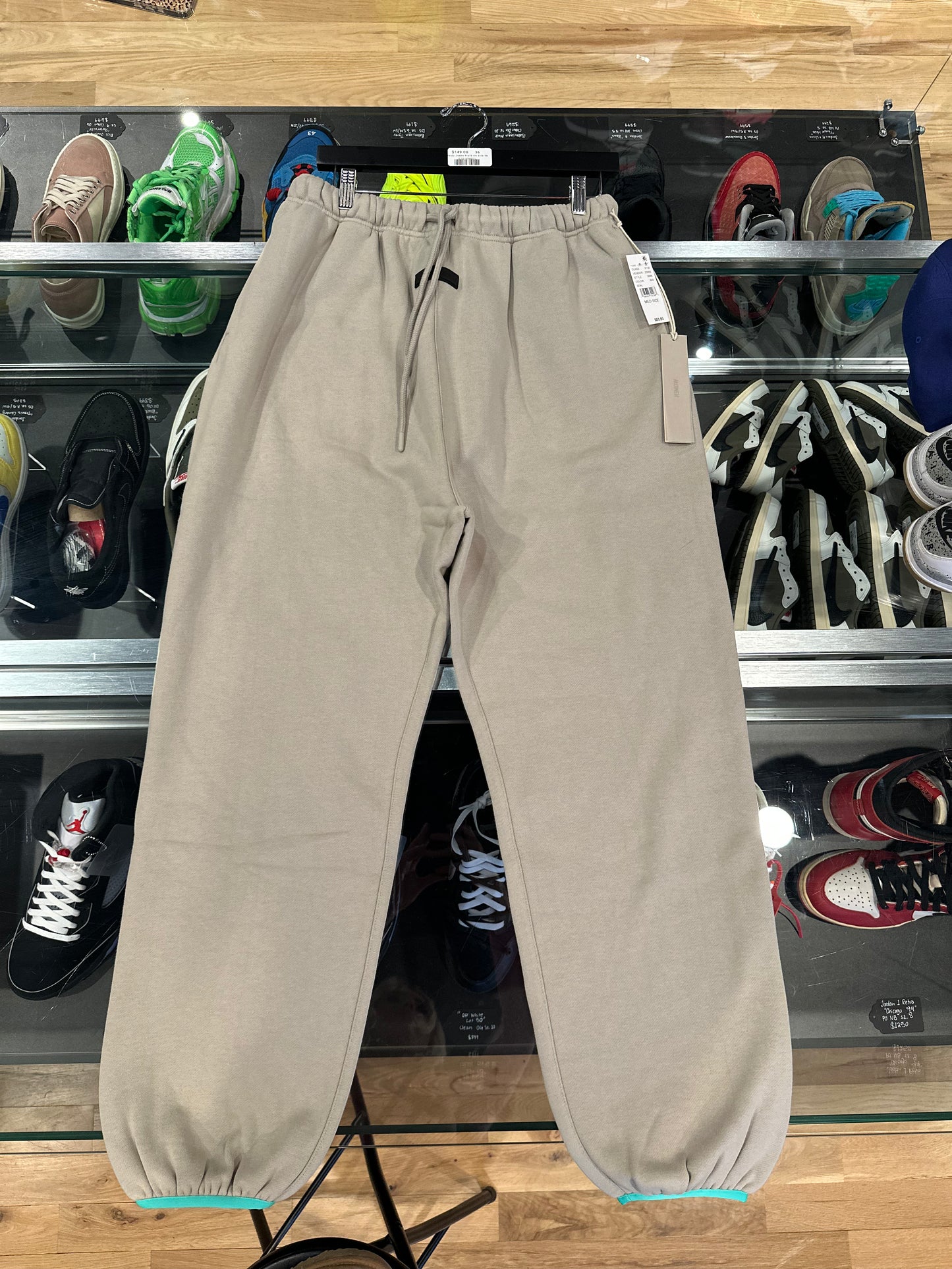 FOG Essentials Sweatpants Tan/Blue DS Size Medium