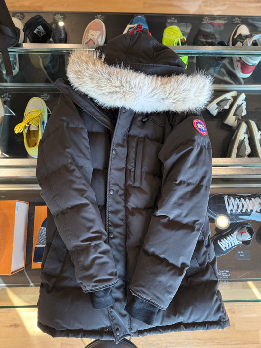 Canada Goose Down Puffer Size Large