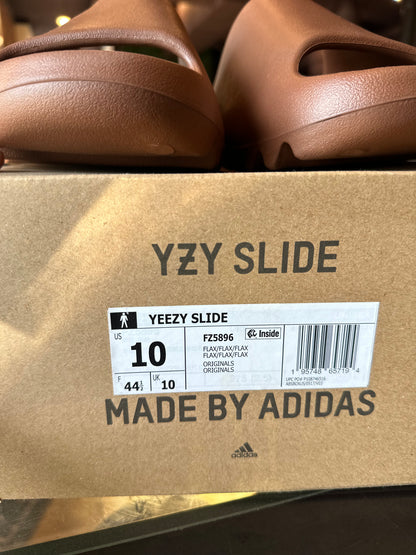 Yeezy Slide Flax Sz. 10 DS